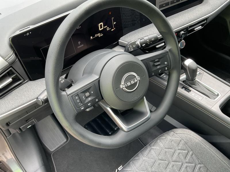 new 2025 Nissan Kicks car, priced at $27,669
