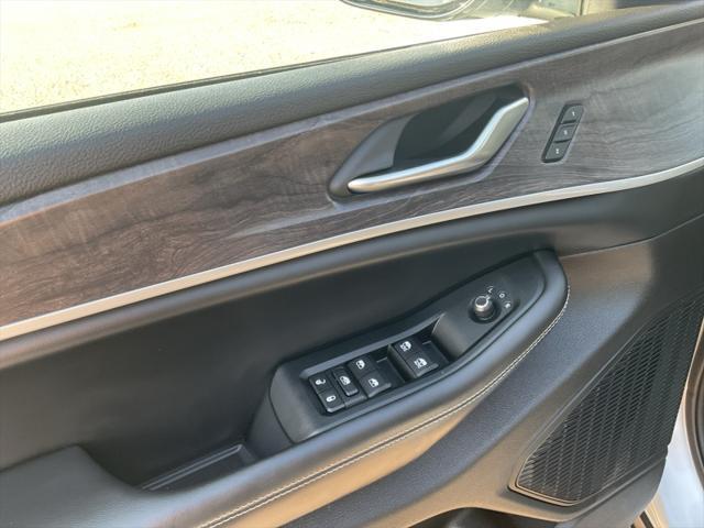 used 2023 Jeep Grand Cherokee car, priced at $30,900
