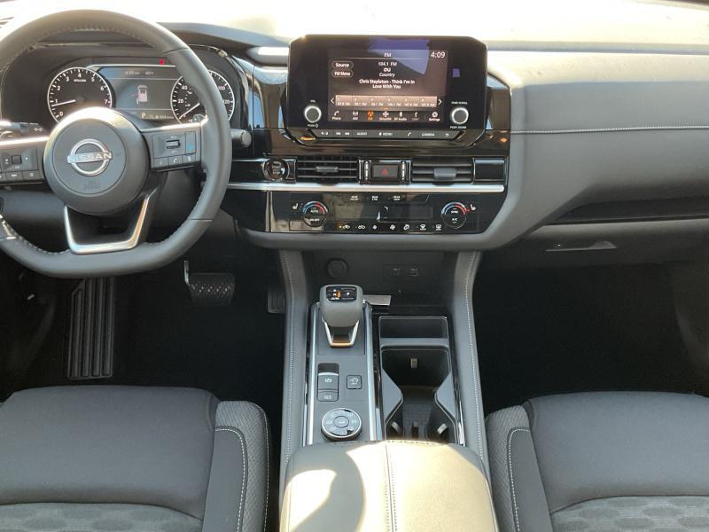 new 2025 Nissan Pathfinder car, priced at $42,224