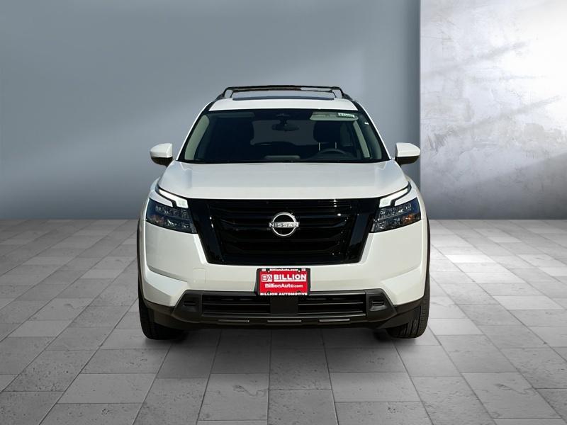 new 2025 Nissan Pathfinder car, priced at $42,224