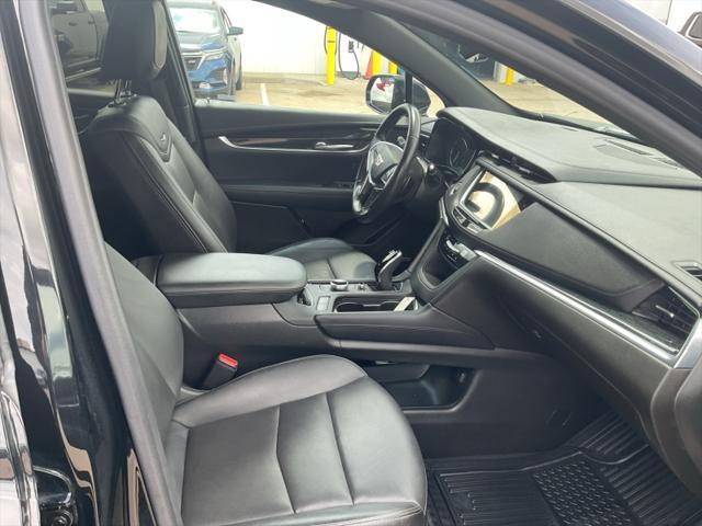 used 2021 Cadillac XT5 car, priced at $35,900