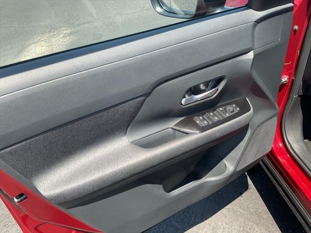 new 2025 Nissan Kicks car, priced at $27,980