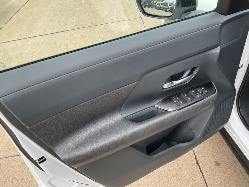 new 2026 Nissan Kicks car, priced at $27,774