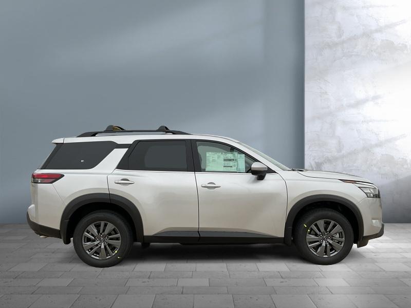 new 2025 Nissan Pathfinder car, priced at $41,774