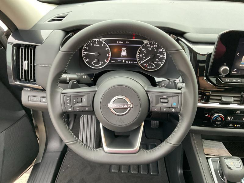 new 2025 Nissan Pathfinder car, priced at $41,774