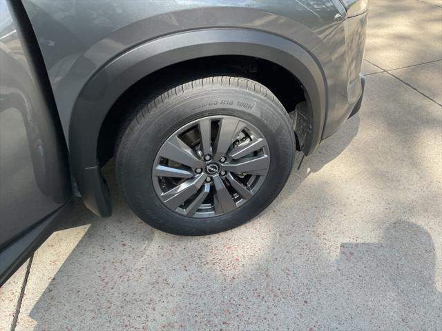 new 2025 Nissan Pathfinder car, priced at $46,344