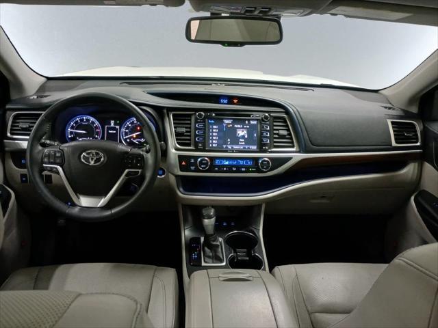 used 2015 Toyota Highlander car, priced at $18,998