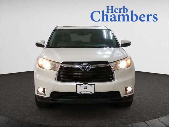 used 2015 Toyota Highlander car, priced at $18,998