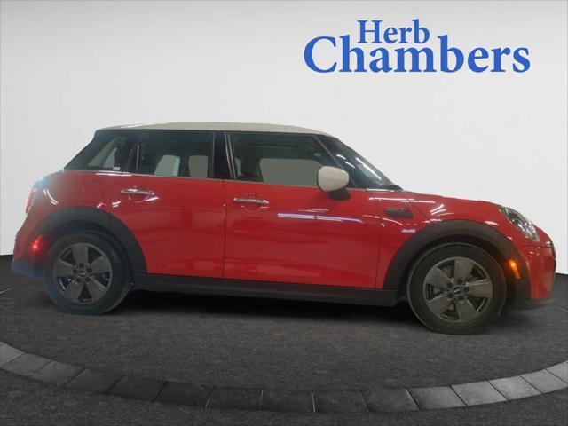 used 2022 MINI Hardtop car, priced at $21,798