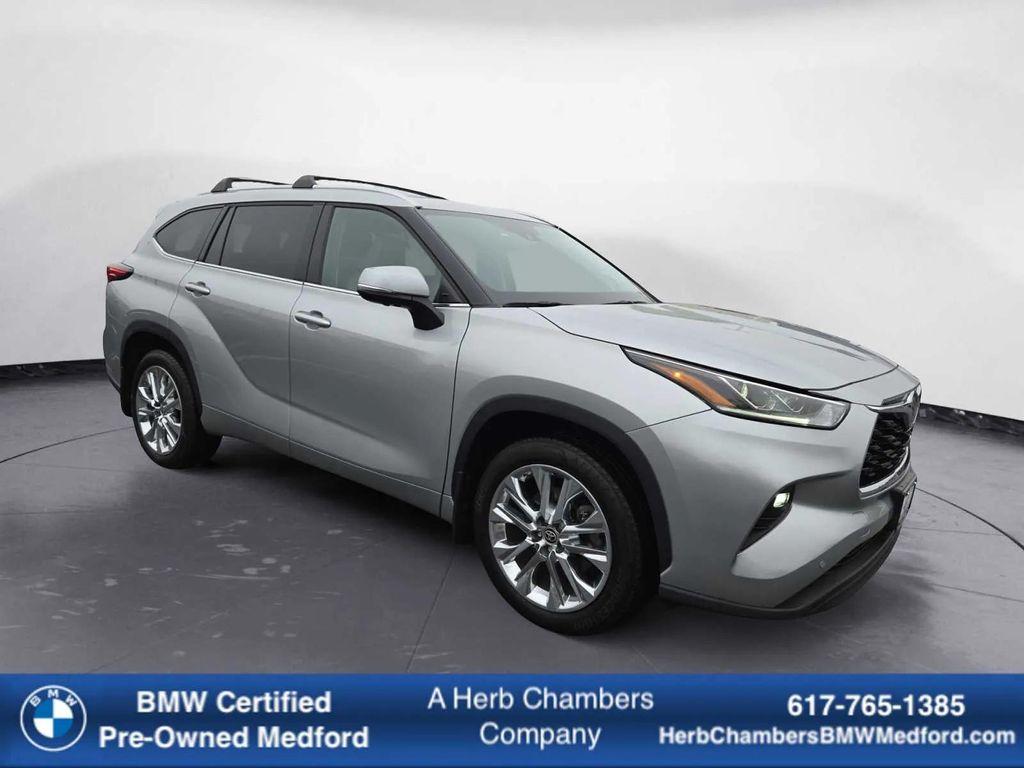 used 2024 Toyota Highlander car, priced at $44,997