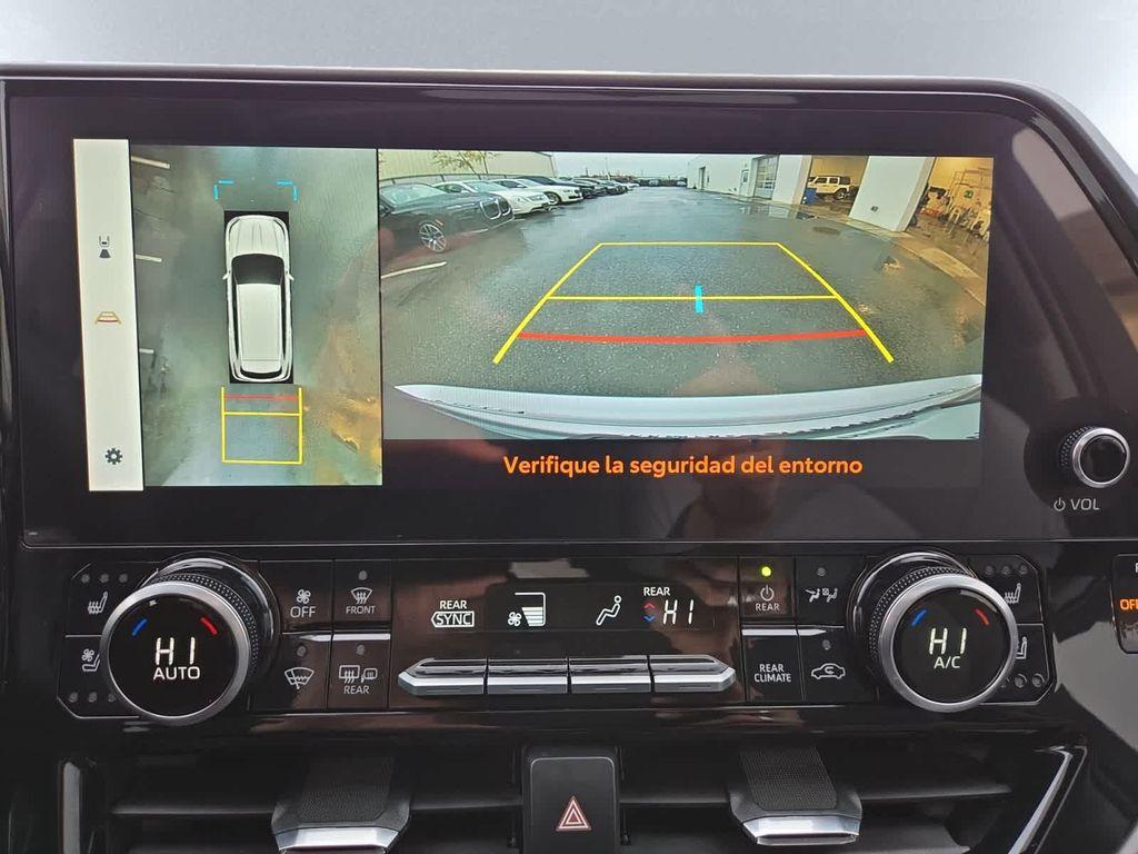 used 2024 Toyota Highlander car, priced at $44,997