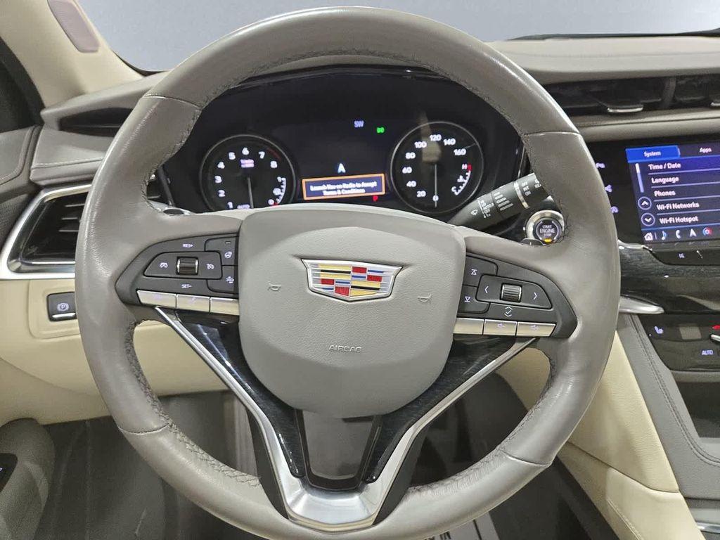 used 2022 Cadillac XT6 car, priced at $32,497
