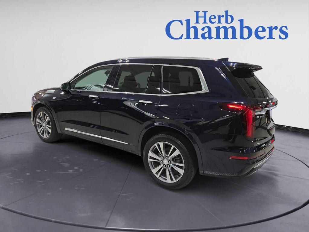 used 2022 Cadillac XT6 car, priced at $32,497