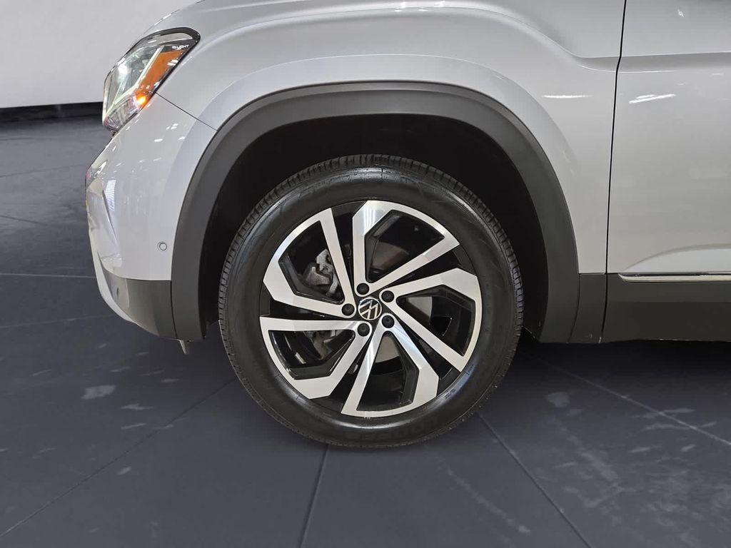 used 2021 Volkswagen Atlas car, priced at $25,497