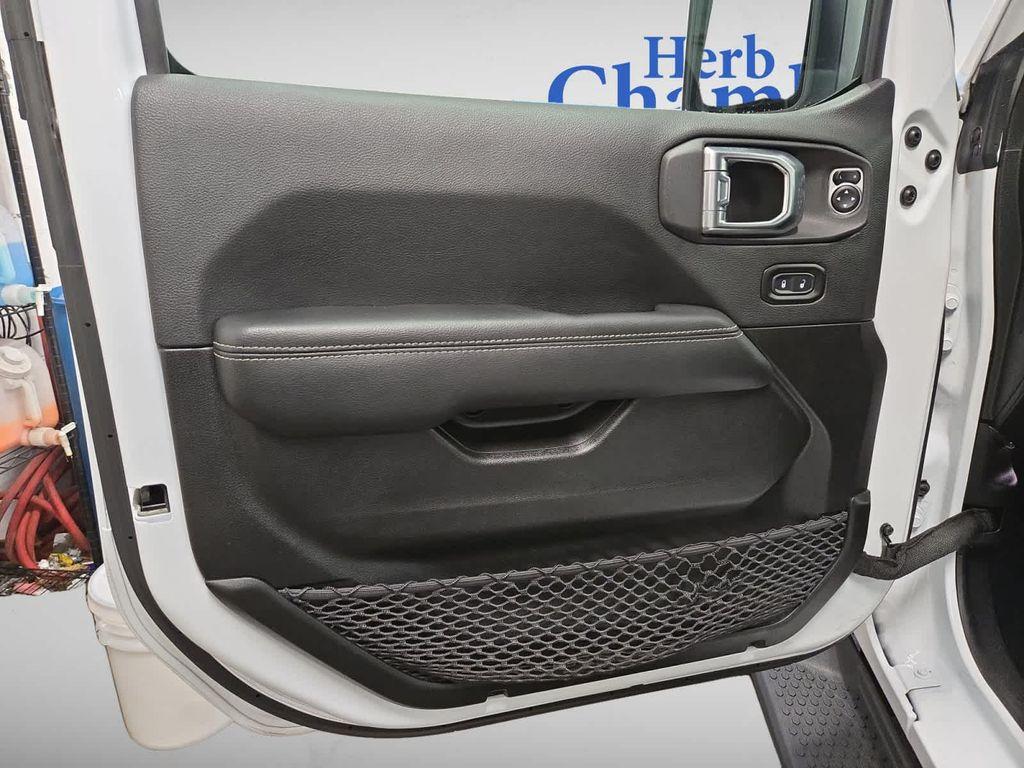 used 2022 Jeep Wrangler Unlimited car, priced at $32,497