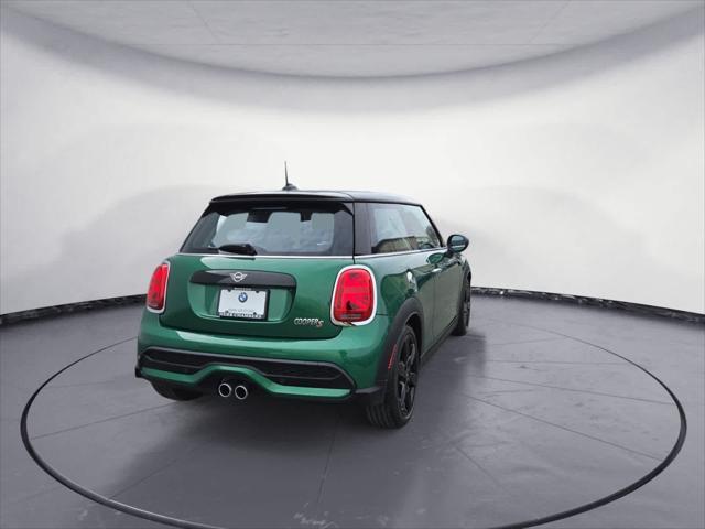 used 2023 MINI Hardtop car, priced at $26,998