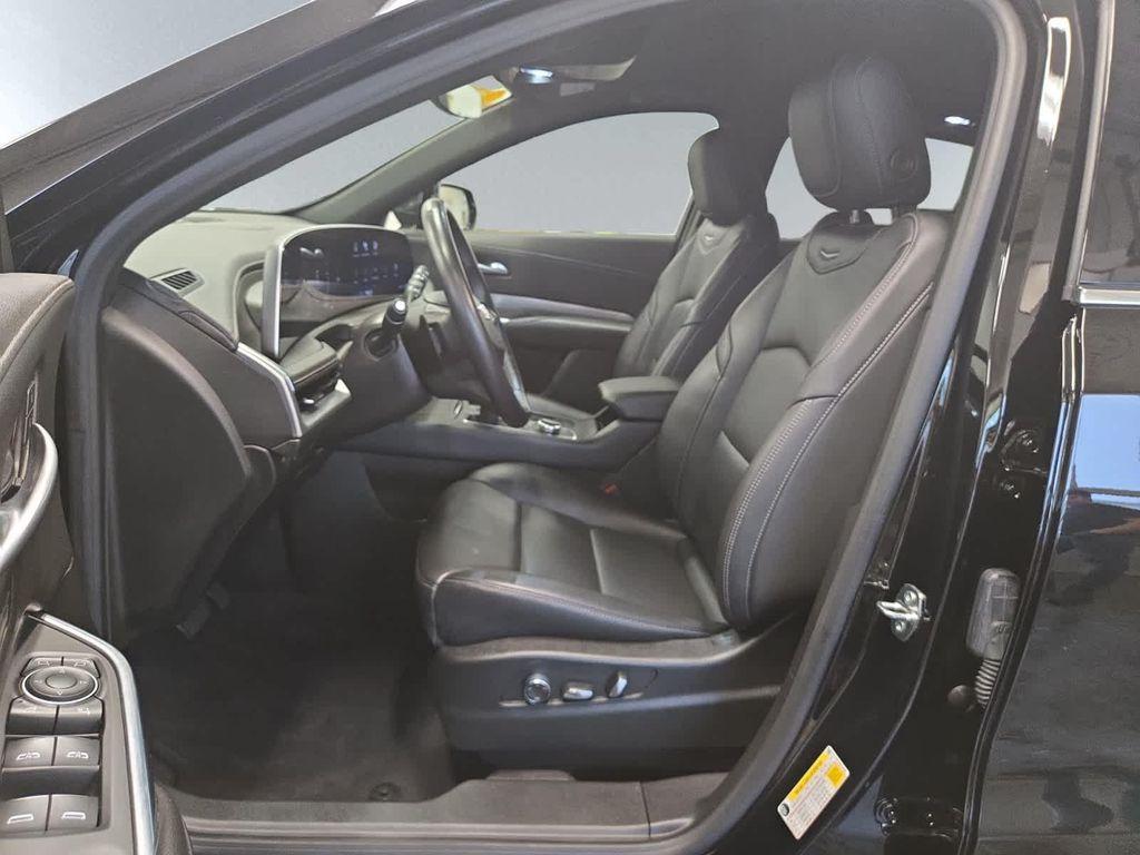 used 2024 Cadillac XT4 car, priced at $32,497