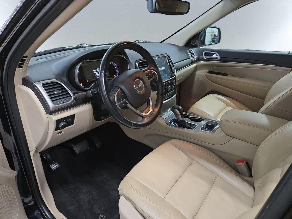 used 2021 Jeep Grand Cherokee car, priced at $22,897