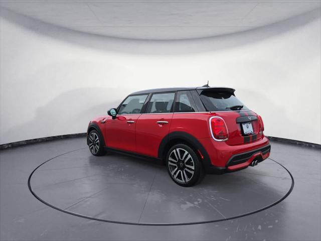 used 2022 MINI Hardtop car, priced at $25,998