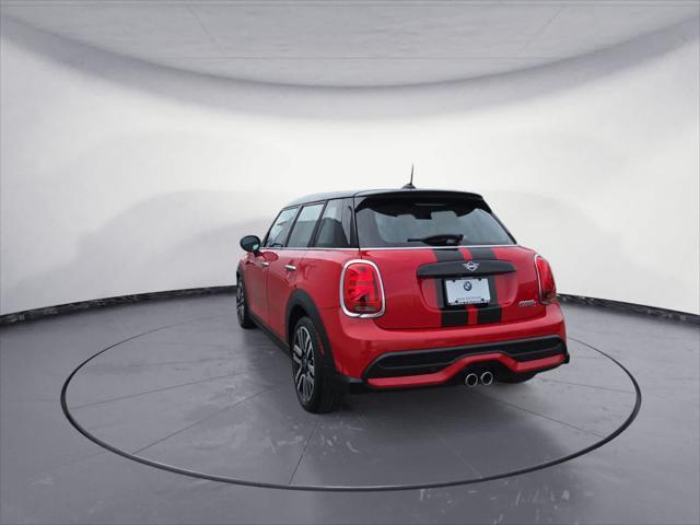 used 2022 MINI Hardtop car, priced at $25,998