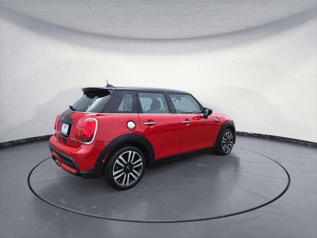 used 2022 MINI Hardtop car, priced at $25,998