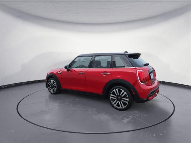 used 2022 MINI Hardtop car, priced at $25,998