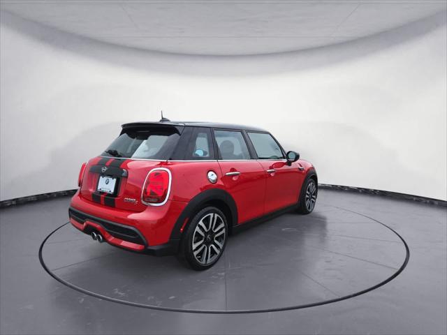 used 2022 MINI Hardtop car, priced at $25,998