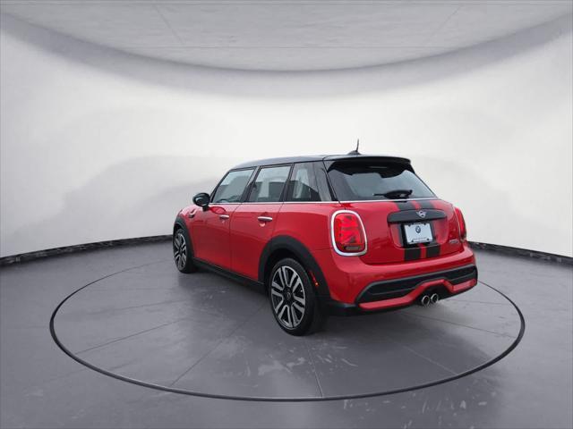 used 2022 MINI Hardtop car, priced at $25,998