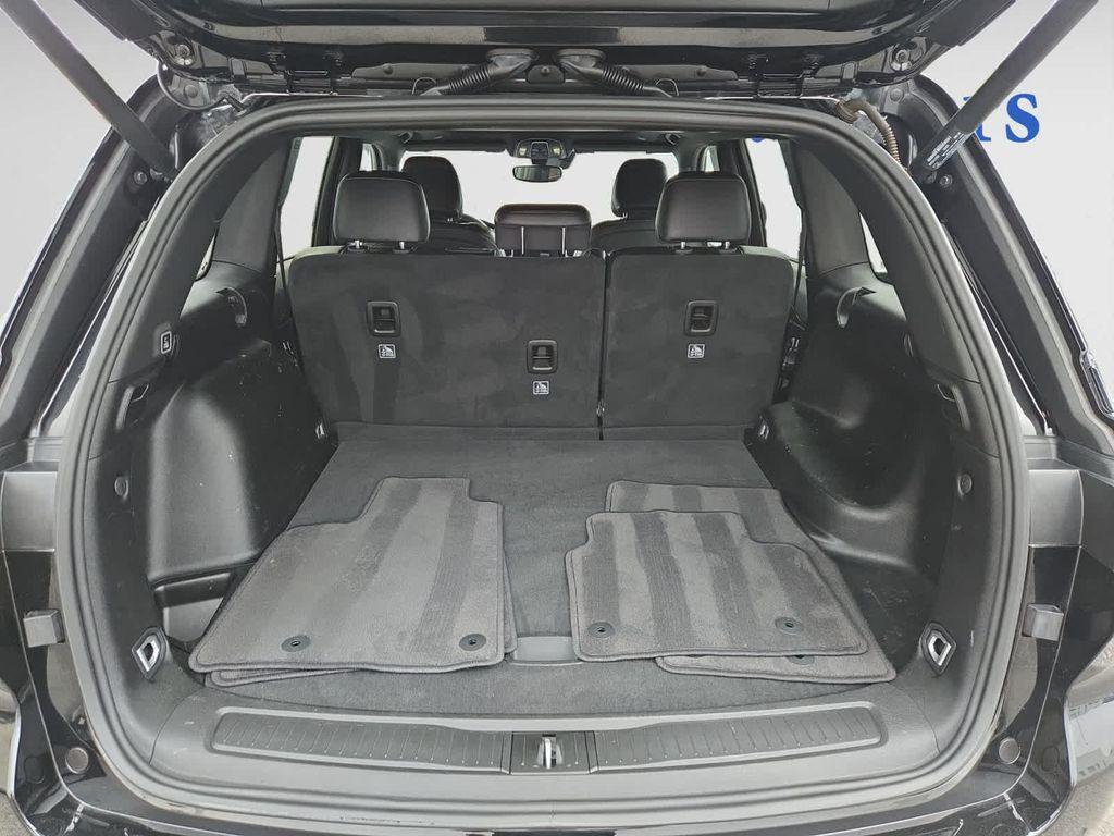 used 2023 Jeep Grand Cherokee car, priced at $32,497