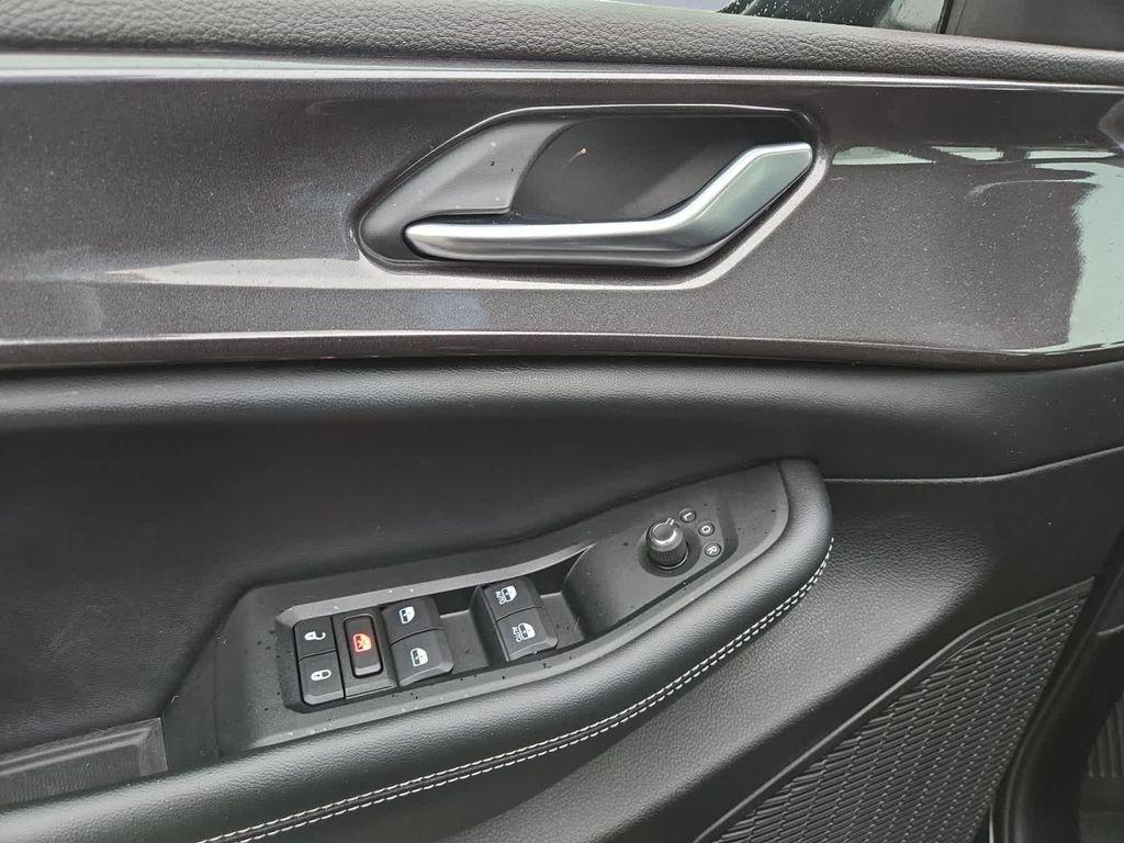 used 2023 Jeep Grand Cherokee car, priced at $32,497
