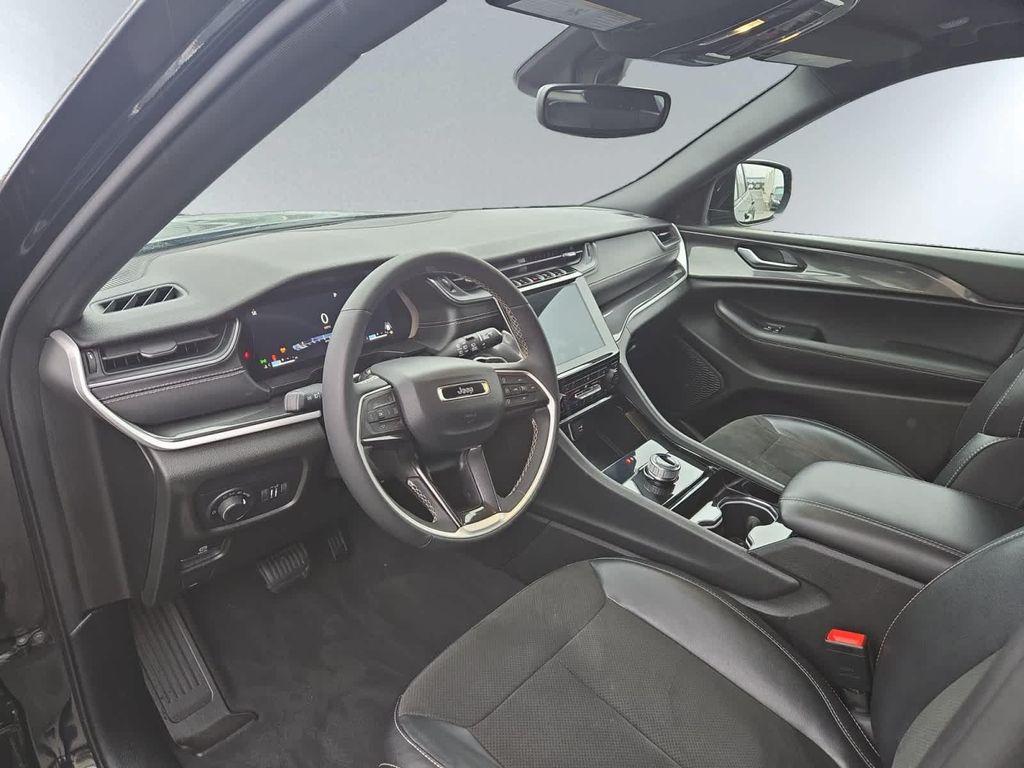 used 2023 Jeep Grand Cherokee car, priced at $32,497