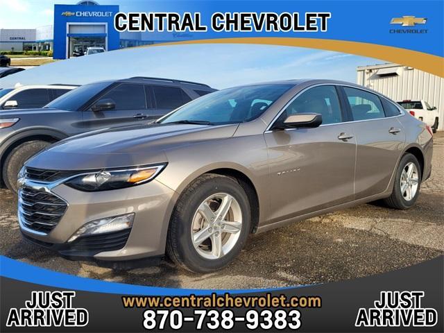 used 2022 Chevrolet Malibu car, priced at $18,816