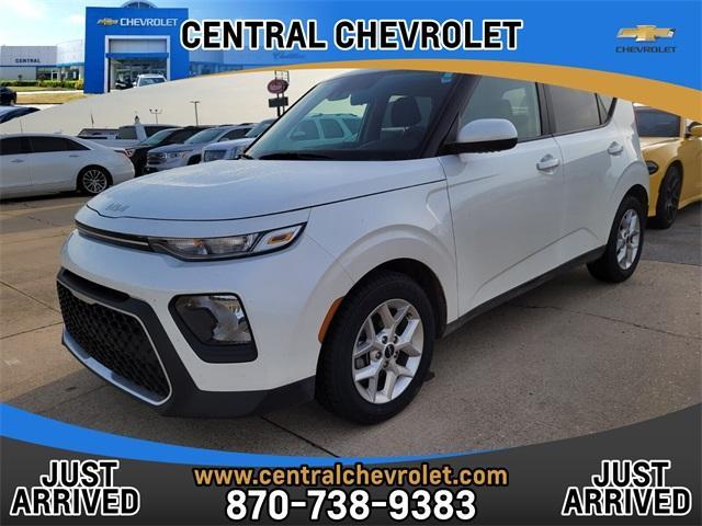 used 2022 Kia Soul car, priced at $18,995