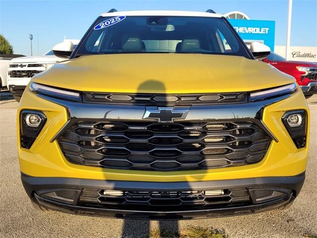 new 2025 Chevrolet TrailBlazer car, priced at $32,910