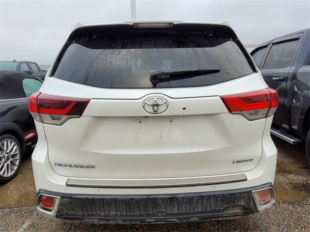 used 2019 Toyota Highlander car, priced at $29,869