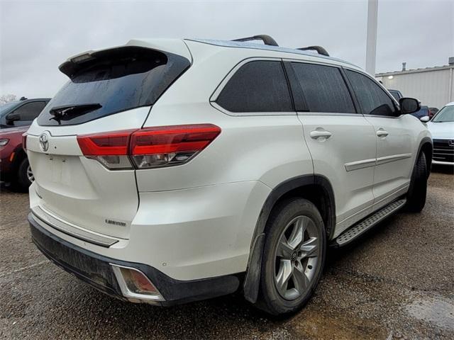 used 2019 Toyota Highlander car, priced at $29,869