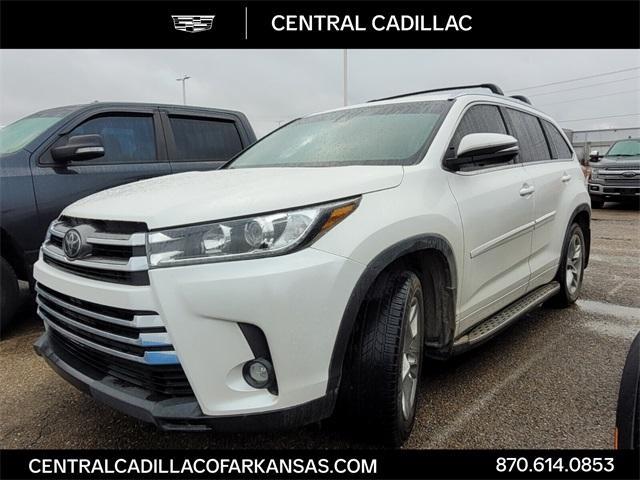 used 2019 Toyota Highlander car, priced at $29,869