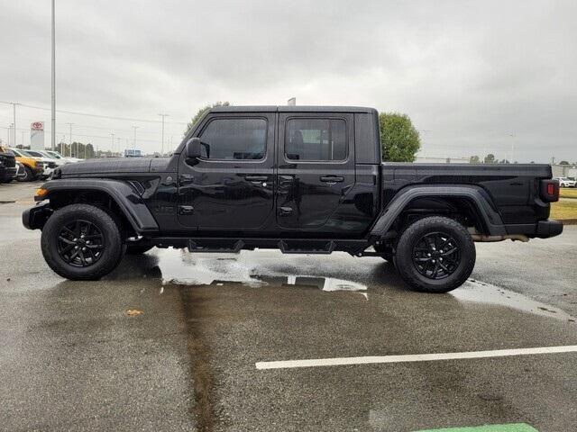 used 2023 Jeep Gladiator car, priced at $34,443