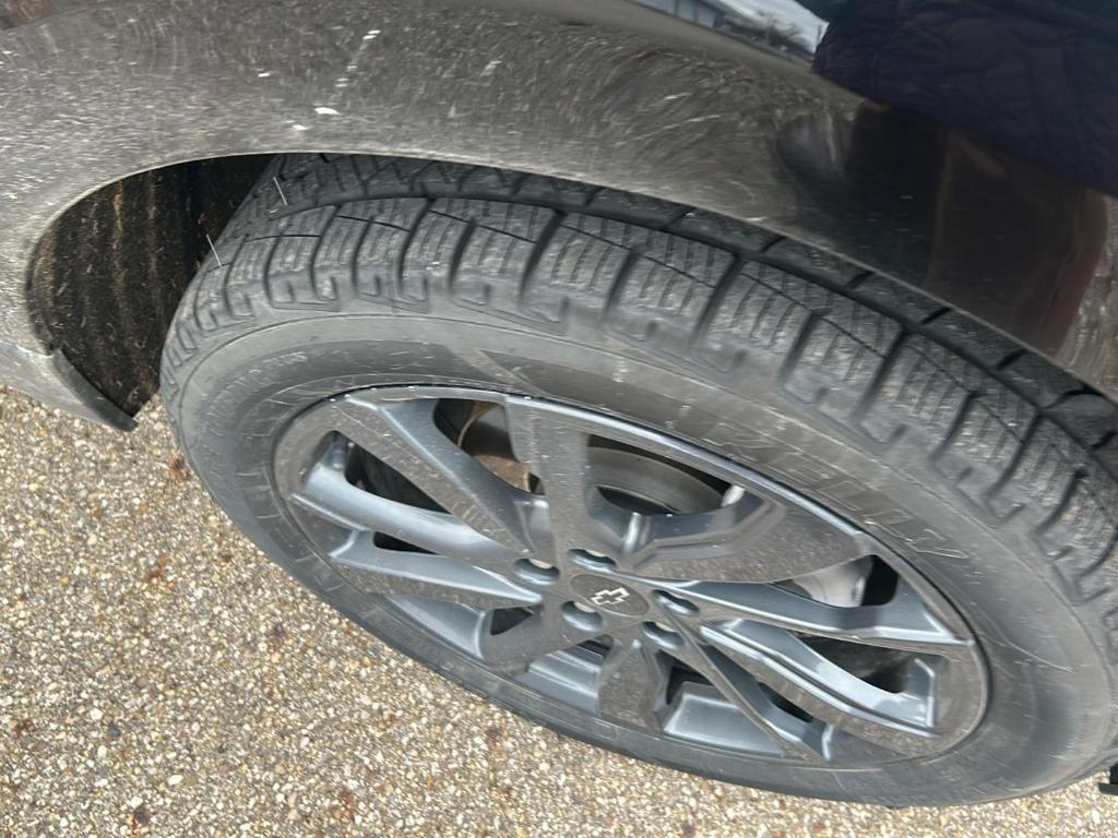 used 2022 Chevrolet Equinox car, priced at $19,113