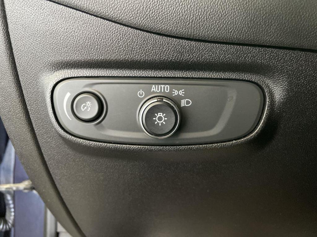 used 2019 Chevrolet Equinox car, priced at $5,500