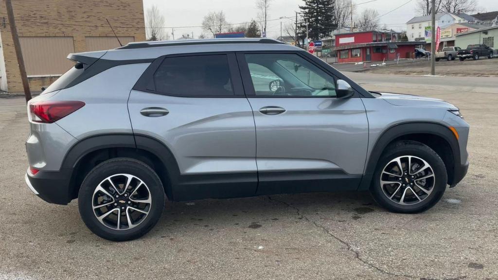used 2024 Chevrolet TrailBlazer car, priced at $22,305