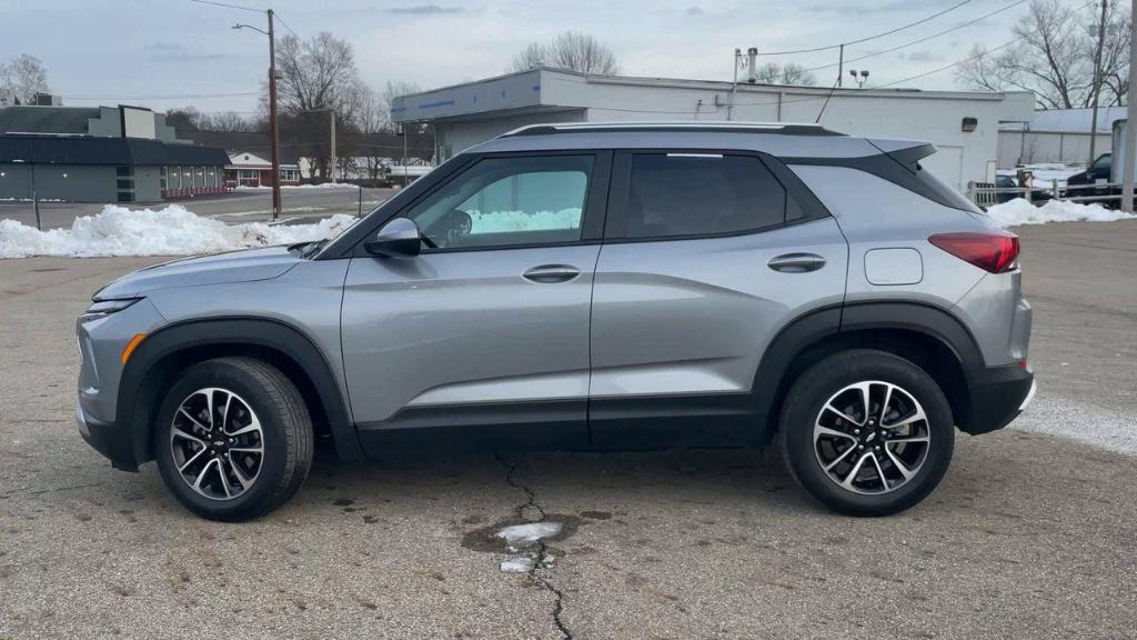 used 2024 Chevrolet TrailBlazer car, priced at $22,305