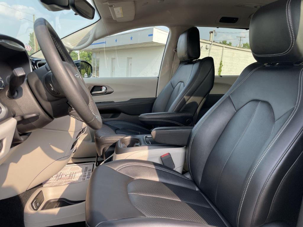 used 2024 Chrysler Pacifica car, priced at $26,489