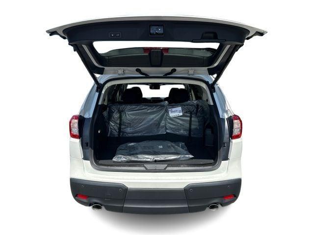 new 2025 Subaru Ascent car, priced at $50,409