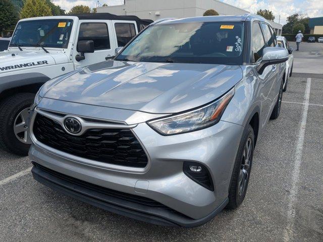 used 2020 Toyota Highlander car, priced at $21,977