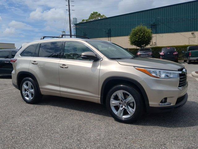 used 2016 Toyota Highlander car, priced at $21,995