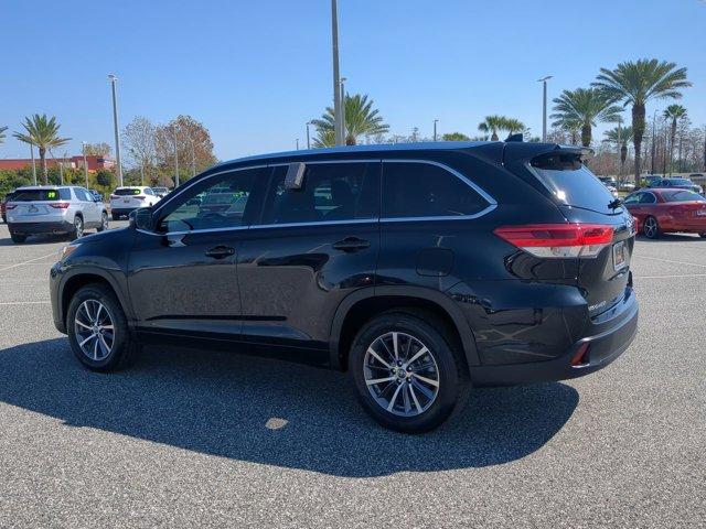 used 2018 Toyota Highlander car, priced at $22,995