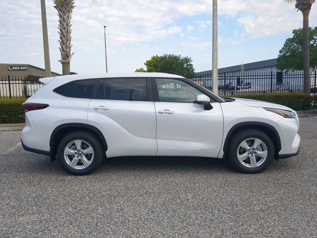 new 2025 Toyota Highlander car, priced at $42,444