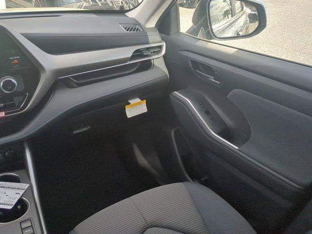 new 2025 Toyota Highlander car, priced at $42,444