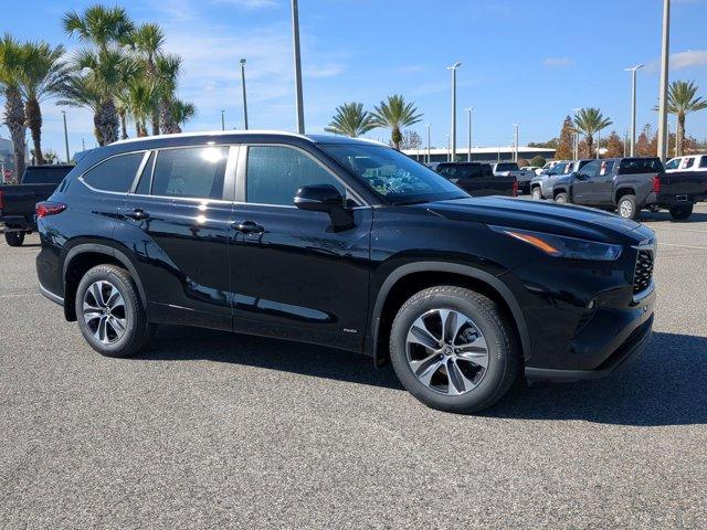 new 2025 Toyota Highlander car, priced at $47,969